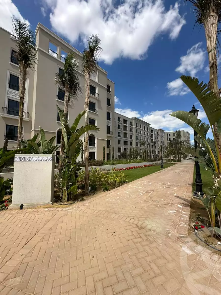 https://aqarmap.com.eg/en/listing/5460374-for-sale-cairo-el-sheikh-zayed-city-compounds-kmbwnd-fyldj-wyst-dr-llttwyr