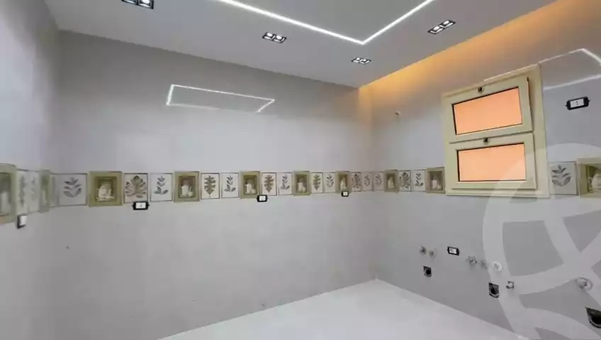 https://aqarmap.com.eg/en/listing/5463143-for-sale-cairo-el-sheikh-zayed-city-compounds-el-khamayel