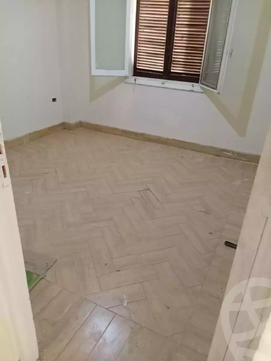https://aqarmap.com.eg/en/listing/5463359-for-sale-cairo-el-sheikh-zayed-city-el-hay-el-thaleth-ashaer-area-1-street-15