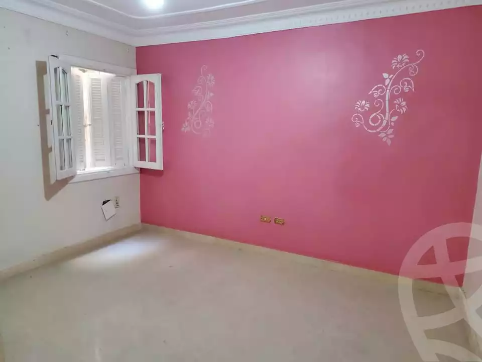 https://aqarmap.com.eg/en/listing/5463766-for-sale-alexandria-ganaklis-shr-mrtdy-bsh