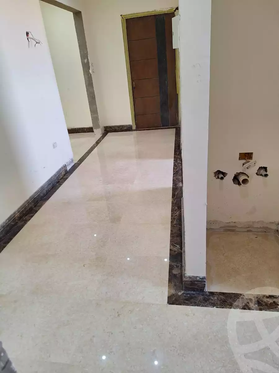https://aqarmap.com.eg/en/listing/5466395-for-rent-cairo-new-cairo-compounds-rock-vera