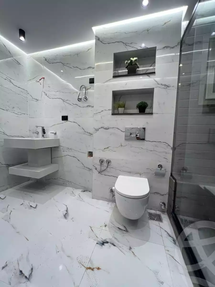 https://aqarmap.com.eg/en/listing/5468829-for-sale-cairo-new-cairo-lrhb-city-phase-2-amr-ibn-el-aas-st
