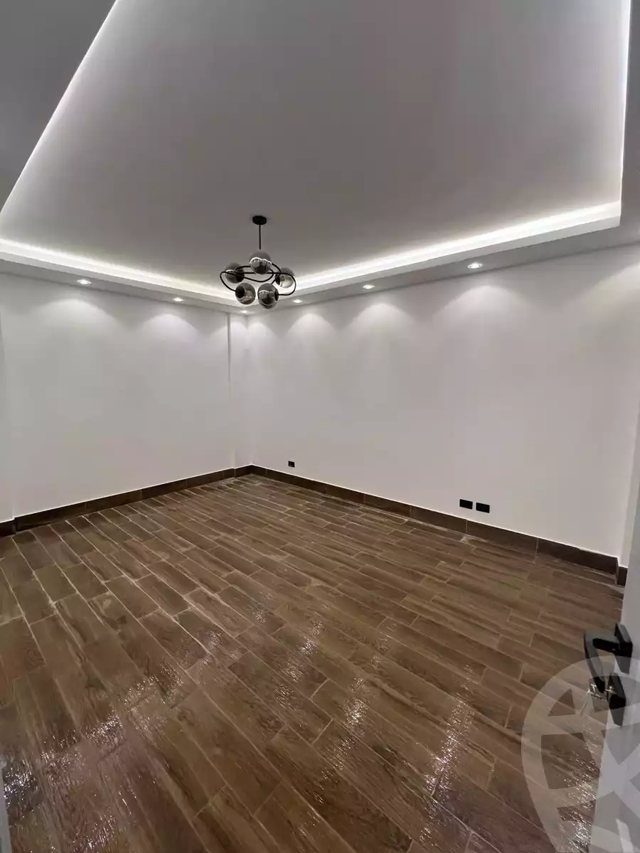 https://aqarmap.com.eg/en/listing/5468829-for-sale-cairo-new-cairo-lrhb-city-phase-2-amr-ibn-el-aas-st