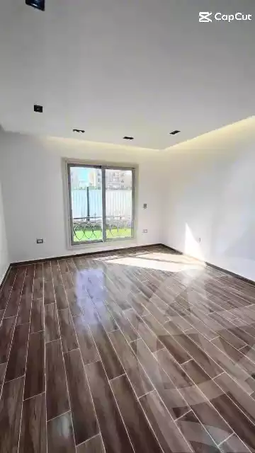 https://aqarmap.com.eg/ar/listing/5469390-for-sale-cairo-el-sheikh-zayed-city-compounds-el-khamayel