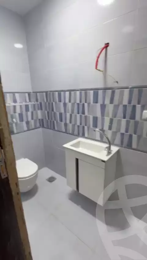 https://aqarmap.com.eg/en/listing/5469404-for-sale-cairo-el-sheikh-zayed-city-compounds-el-khamayel