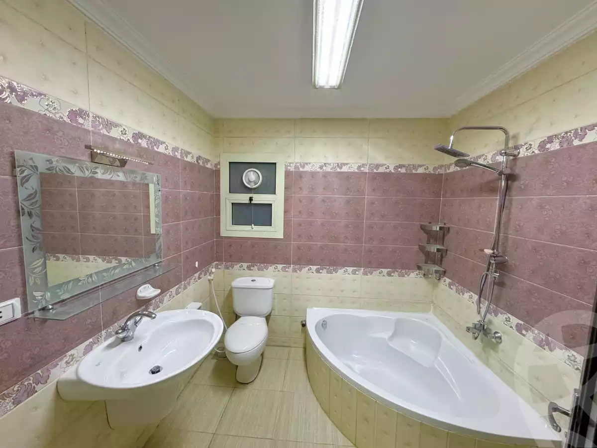 https://aqarmap.com.eg/en/listing/6122368-for-sale-cairo-el-maadi-compounds-el-baron-city