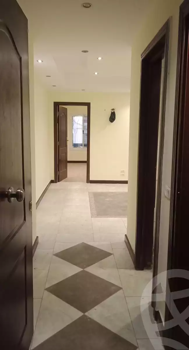 https://aqarmap.com.eg/ar/listing/5472033-for-sale-cairo-ljyz-shareaa-morad  charel degol