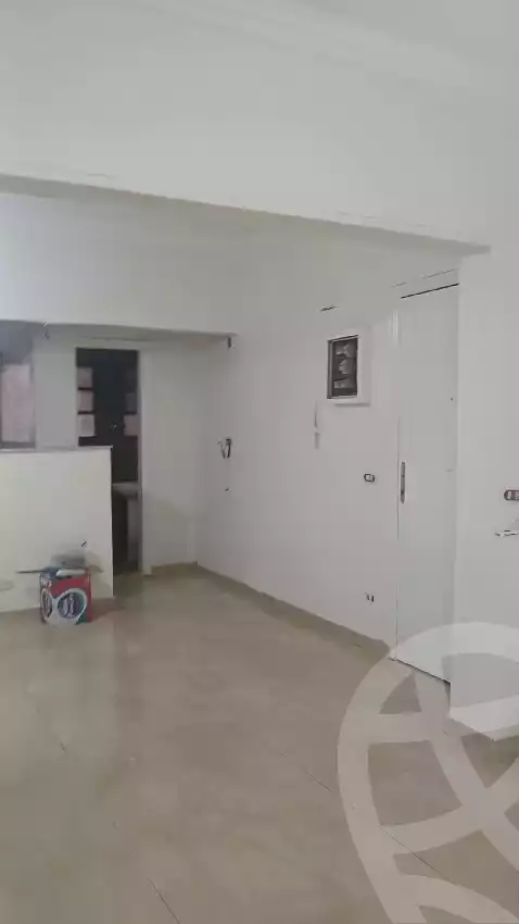 https://aqarmap.com.eg/ar/listing/5473755-for-sale-cairo-el-mohandesen-meet-oqbah-abd-el-aziz-gawish-st