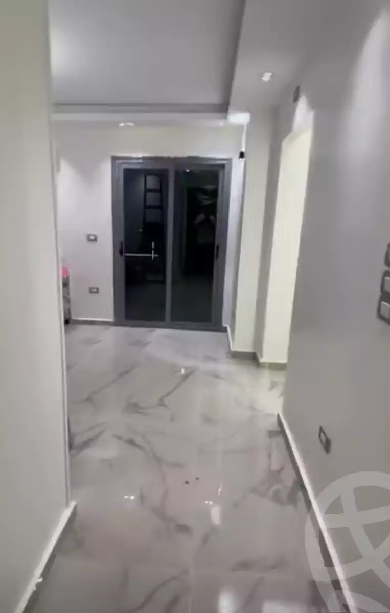 https://aqarmap.com.eg/ar/listing/5477145-for-sale-cairo-mokattam-el-hadabah-el-wosta-compounds-vittoria-compound-seven-stars