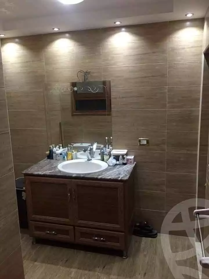 https://aqarmap.com.eg/en/listing/5477889-for-sale-cairo-ain-shams-jsr-lswys