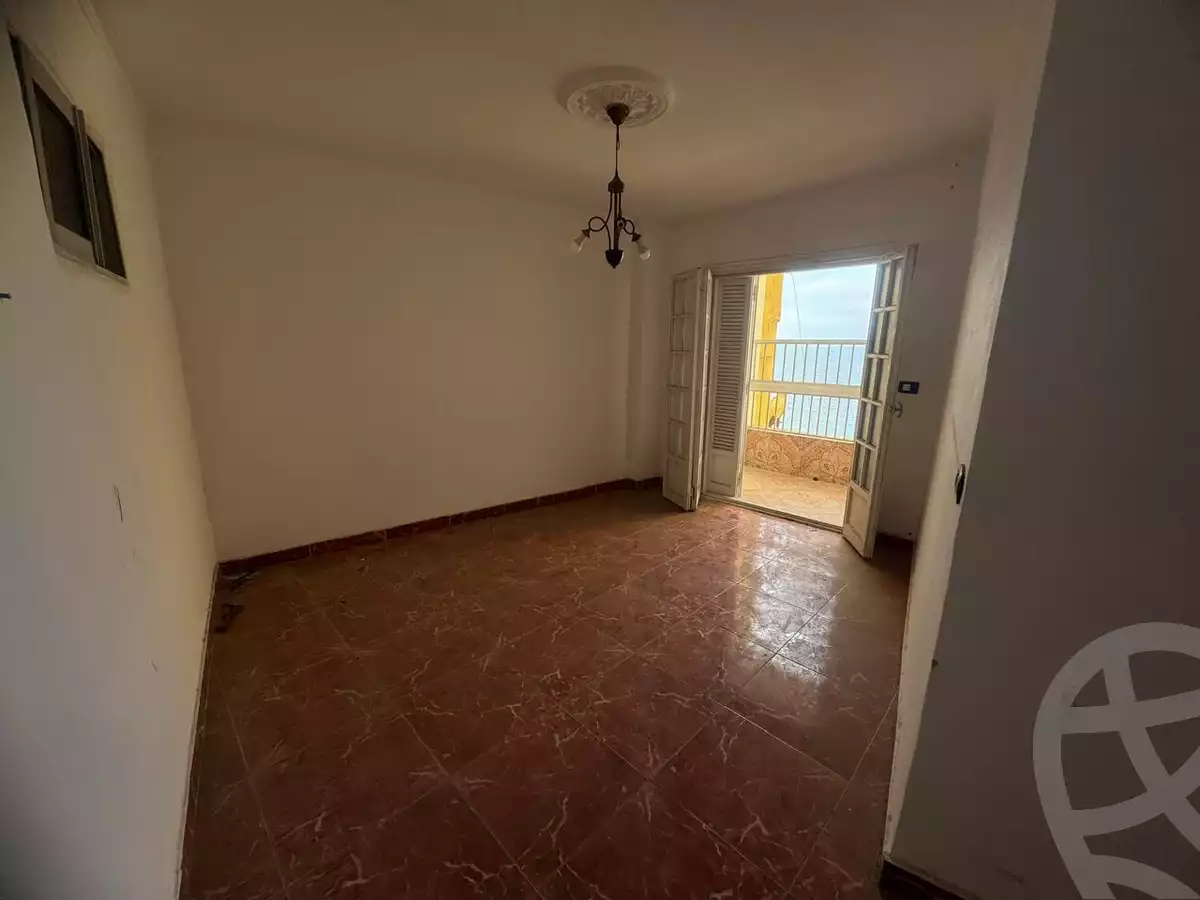 https://aqarmap.com.eg/ar/listing/5482927-for-sale-alexandria-glim-shr-ljysh