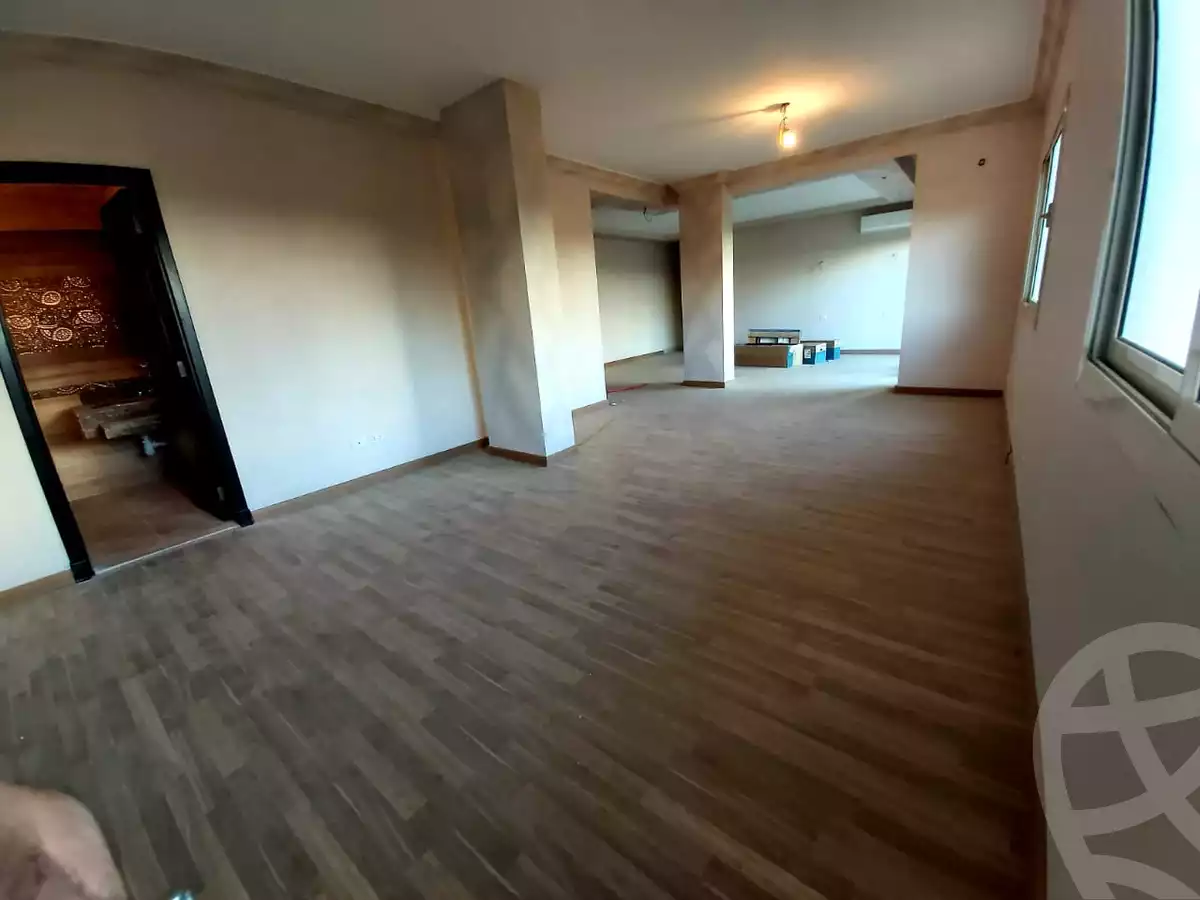 https://aqarmap.com.eg/en/listing/5484697-for-sale-cairo-el-sheikh-zayed-city-compounds-dh-drys