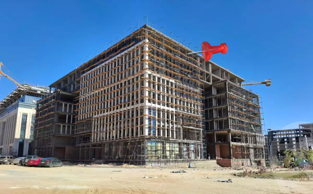 https://aqarmap.com.eg/en/listing/5485424-for-sale-cairo-new-administrative-capital-the-governmental-district-jrnd-skwyr-mwl-byrmydz-llttwyr