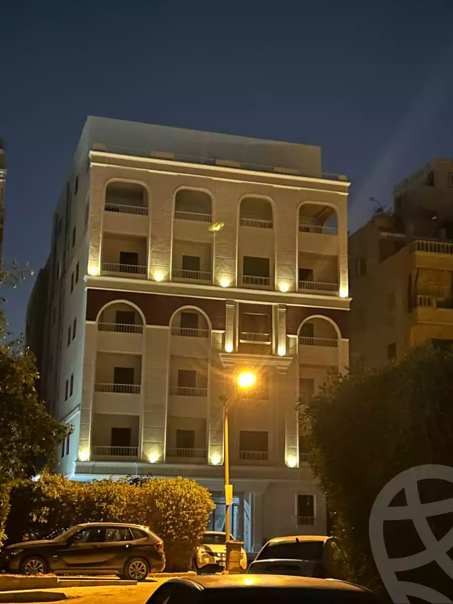 https://aqarmap.com.eg/en/listing/5488404-for-sale-cairo-mokattam-el-hadabah-el-wosta-7th-zone-abu-bakr-elsedeek-st
