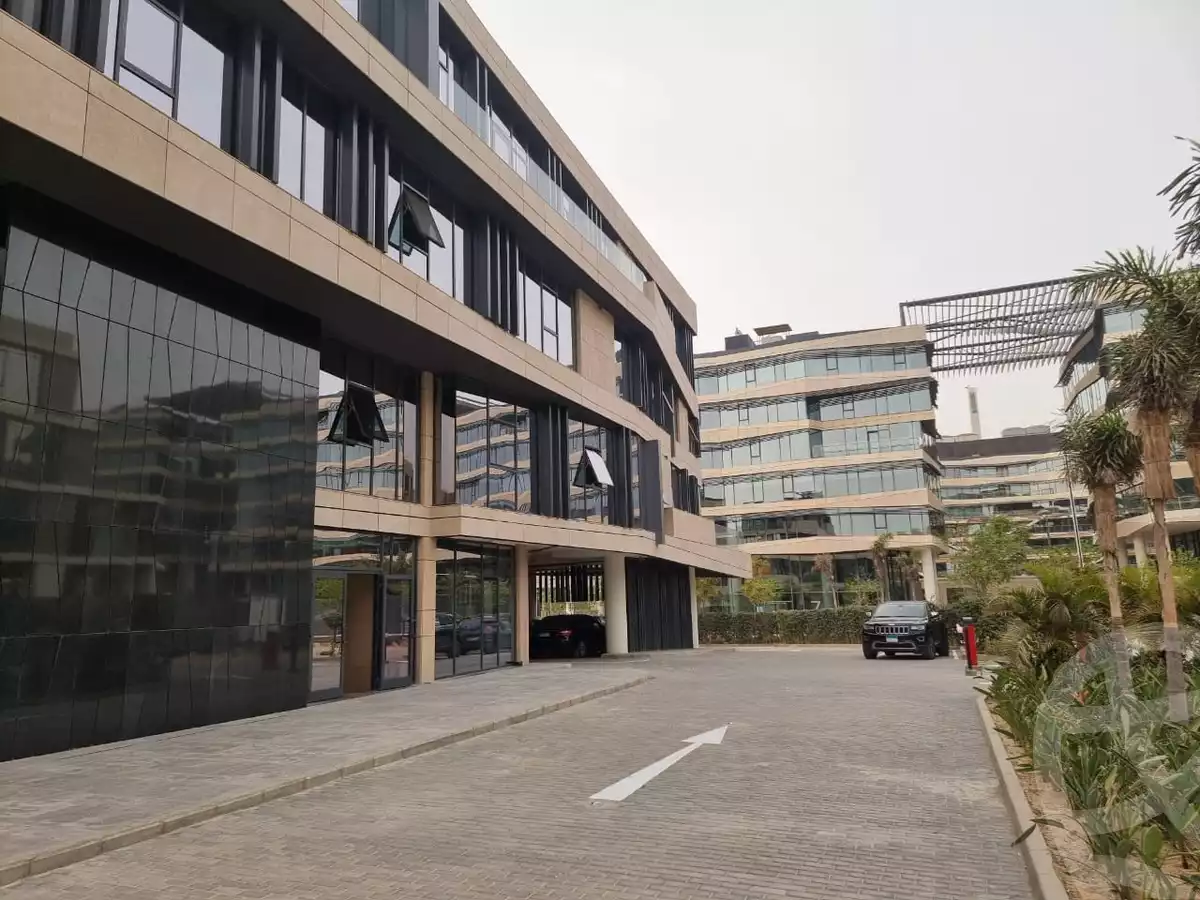 https://aqarmap.com.eg/en/listing/5491546-for-sale-cairo-el-sheikh-zayed-city-compounds-dh-bwrtl-mwl-swdyk