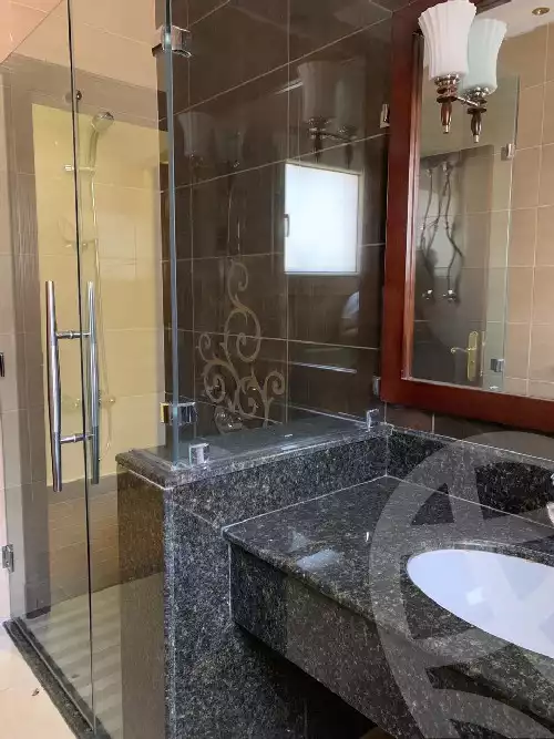 https://aqarmap.com.eg/en/listing/5496701-for-sale-cairo-new-cairo-sharq-el-akadamiya-abdelhamid-younes-st