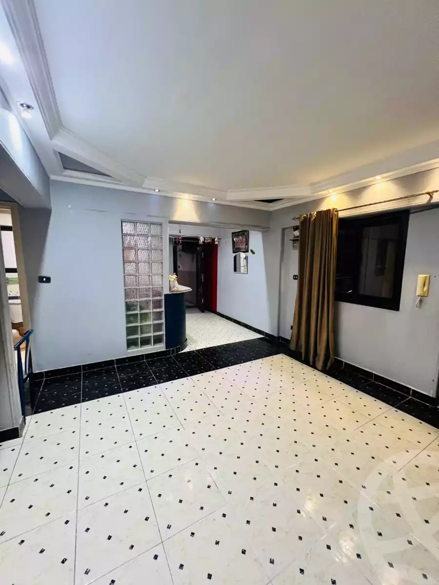 https://aqarmap.com.eg/en/listing/5504569-for-sale-alexandria-lauran-shr-bw-qyr-tryq-lhry