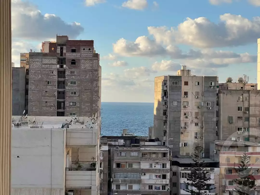 https://aqarmap.com.eg/ar/listing/5512822-for-sale-alexandria-lauran-alexandria-lauran-abd-el-khalik-tharwat-st
