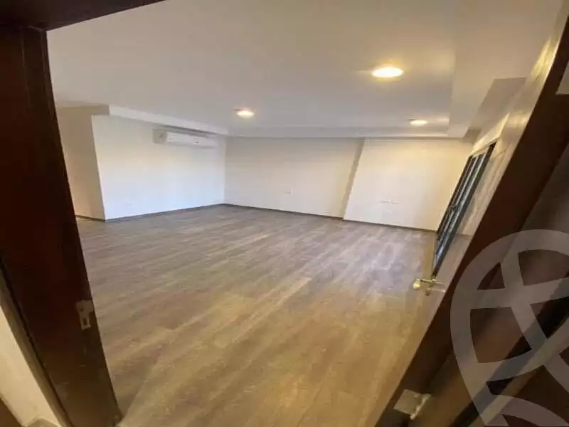 https://aqarmap.com.eg/en/listing/5515907-for-sale-cairo-el-sheikh-zayed-city-compounds-zyd-wr-llttwyr-park-towers-zed-el-sheikh-zayed-compound