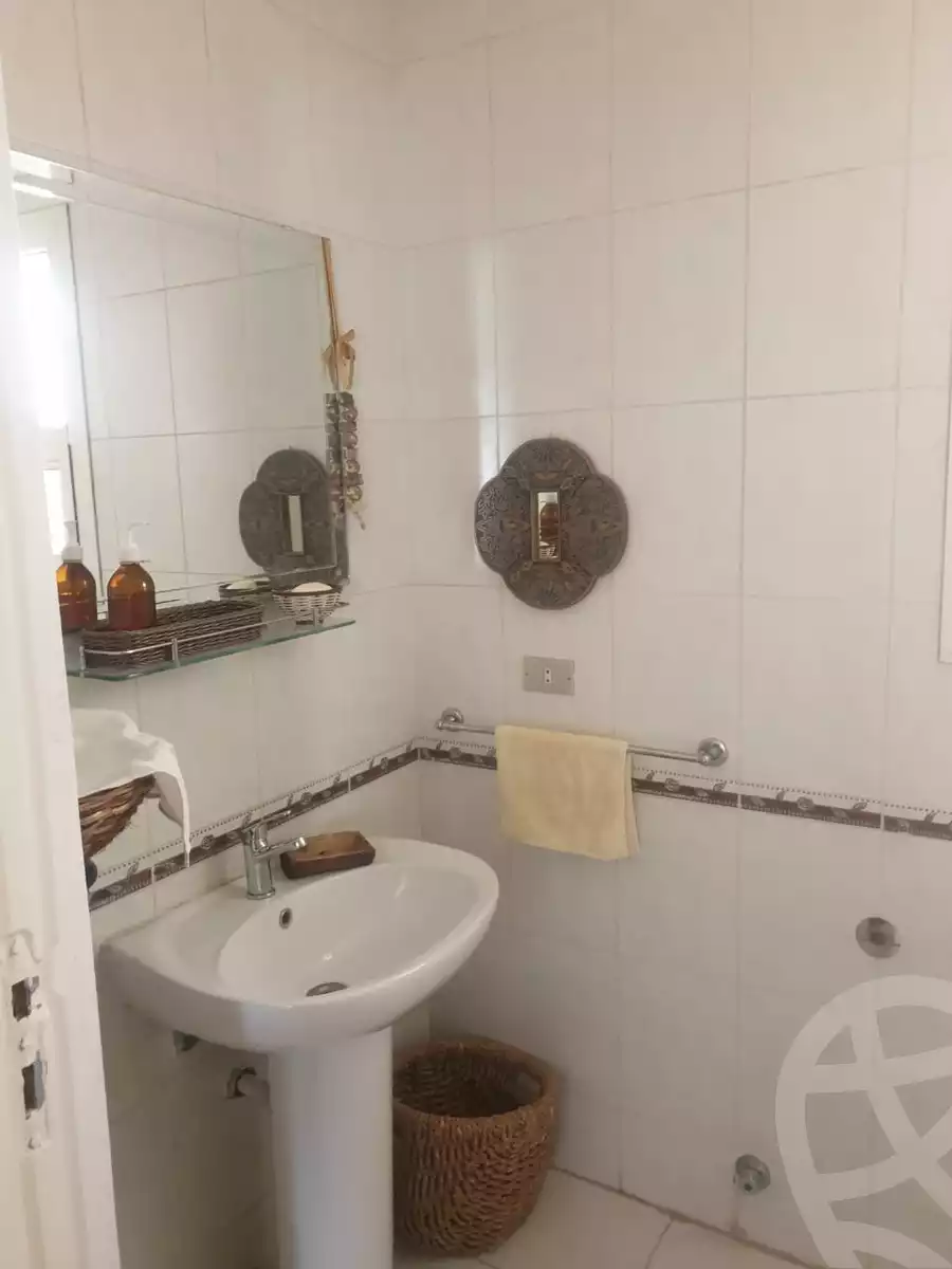https://aqarmap.com.eg/ar/listing/5520444-for-sale-cairo-el-sheikh-zayed-city-compounds-hadayek-el-mohandiseen