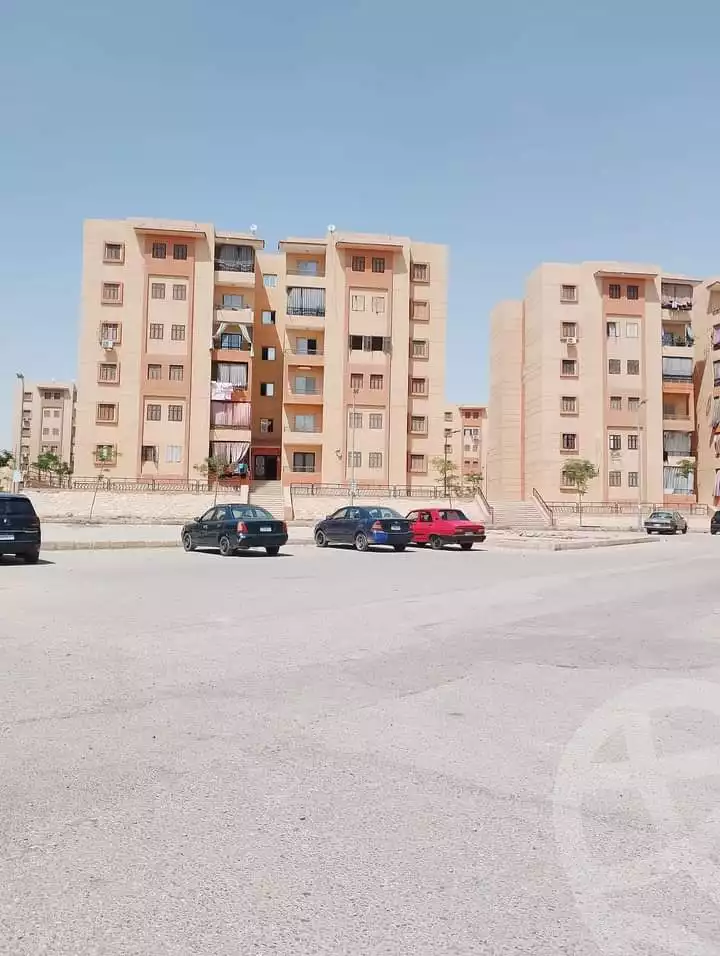 https://aqarmap.com.eg/en/listing/5533068-for-sale-cairo-15th-of-may-manteqat-el-90-fadan