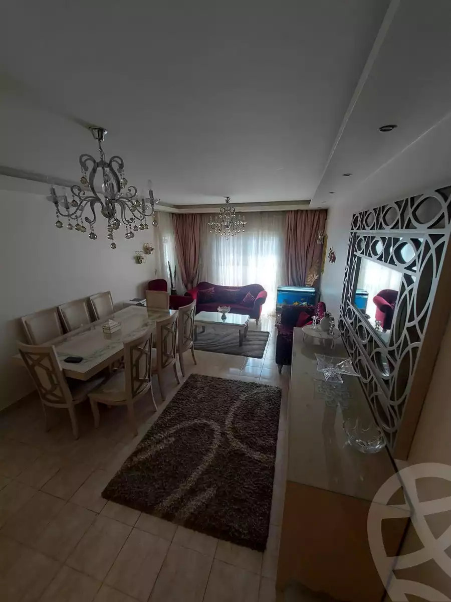 https://aqarmap.com.eg/en/listing/5540176-for-sale-cairo-new-cairo-lrhb-city-phase-8
