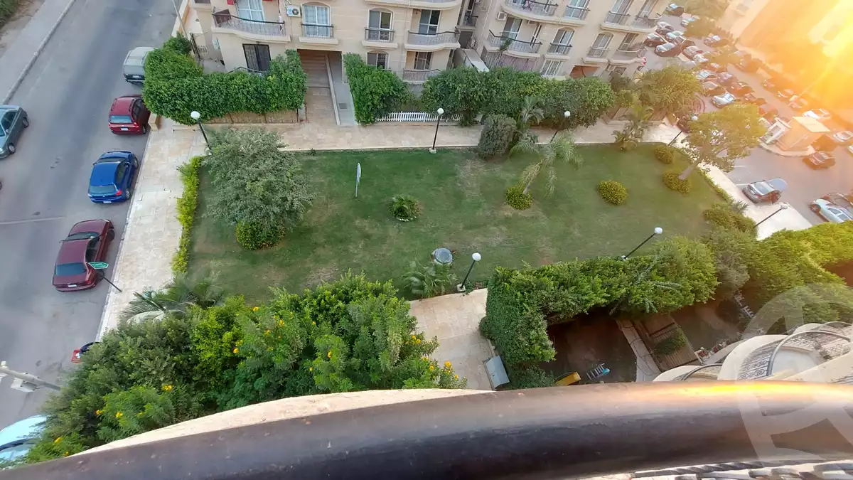 https://aqarmap.com.eg/ar/listing/5540178-for-sale-cairo-new-cairo-lrhb-city-phase-8