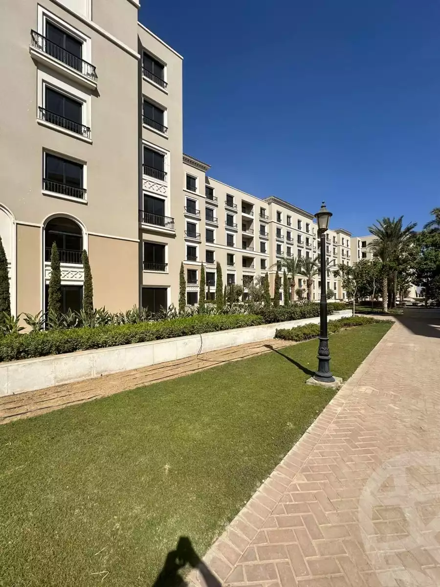 https://aqarmap.com.eg/en/listing/5543625-for-sale-cairo-el-sheikh-zayed-city-compounds-kmbwnd-fyldj-wyst-dr-llttwyr