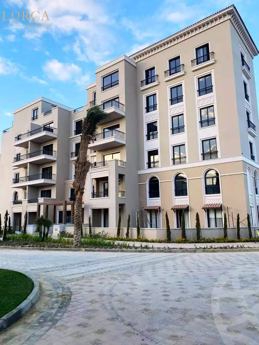 https://aqarmap.com.eg/en/listing/5546030-for-sale-cairo-el-sheikh-zayed-city-compounds-kmbwnd-fyldj-wyst-dr-llttwyr