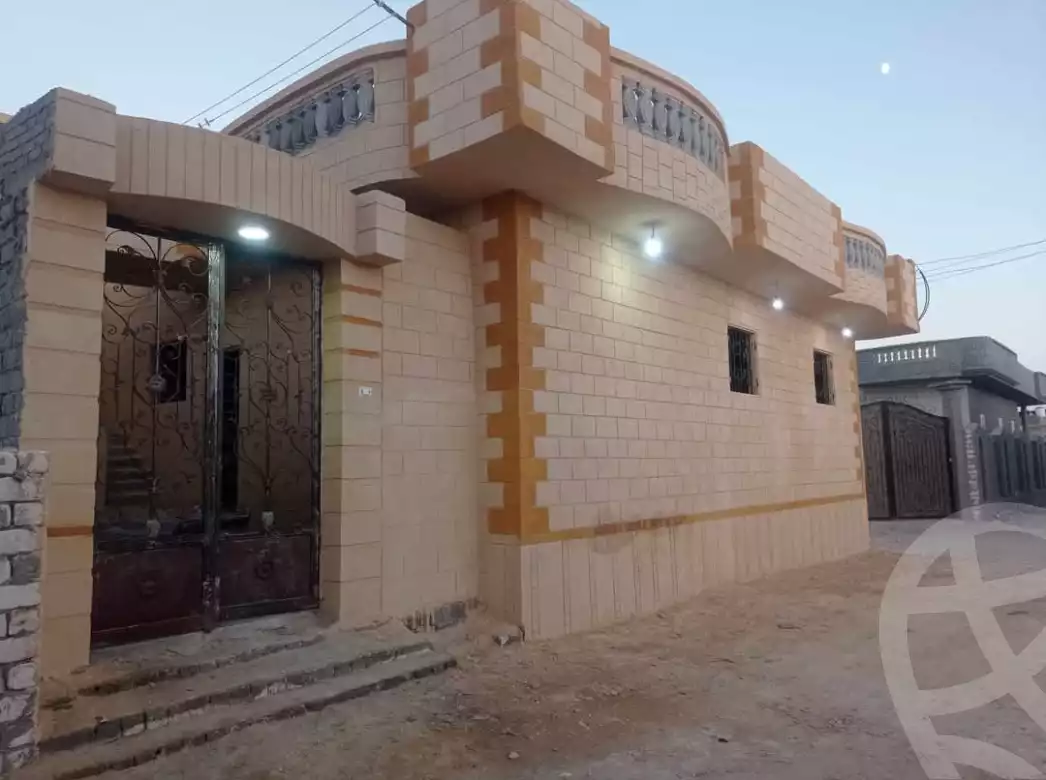 https://aqarmap.com.eg/ar/listing/5552098-for-sale-marsa-matruh-marsa-matrouh-city-alam-el-roum-st