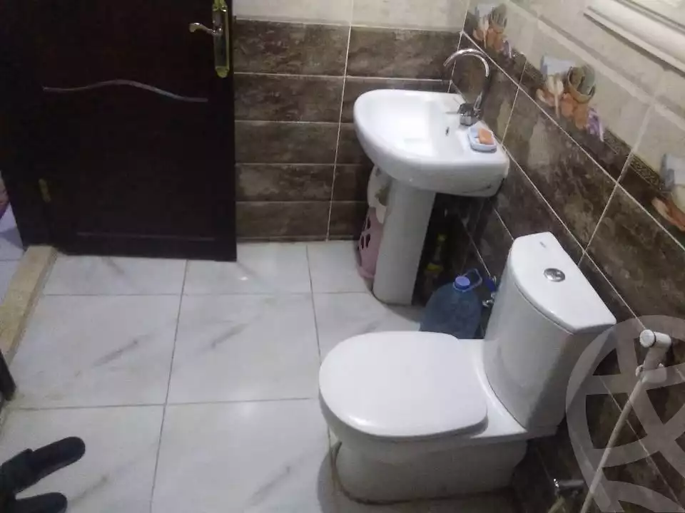 https://aqarmap.com.eg/ar/listing/5552200-for-rent-cairo-helwan-kwrnysh-hlwn