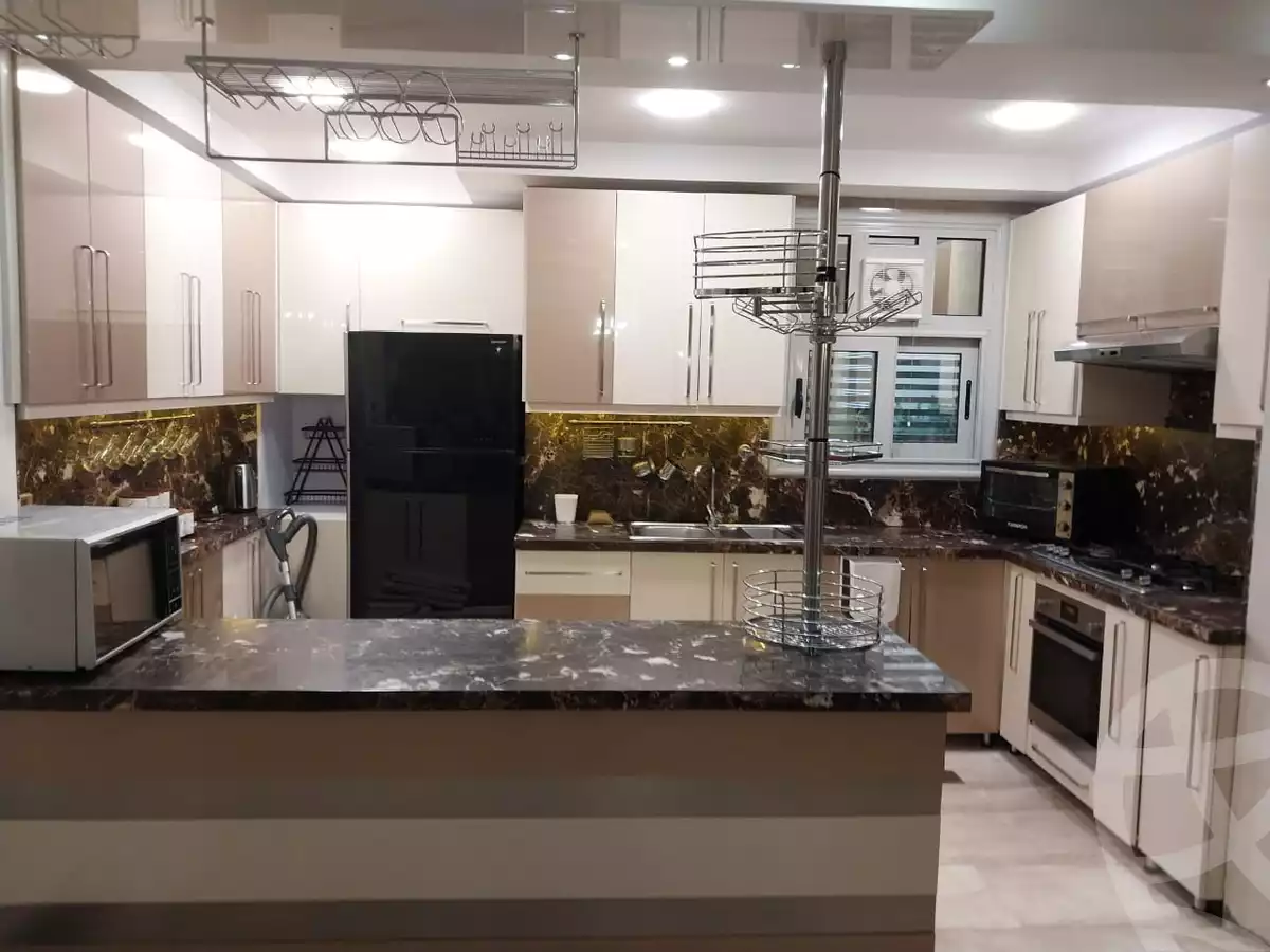 https://aqarmap.com.eg/ar/listing/5554497-for-rent-cairo-new-cairo-compounds-kmbwnd-fyldj-jyt-blm-hylz