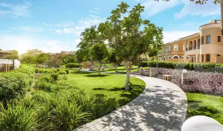https://aqarmap.com.eg/en/listing/5555994-for-sale-cairo-new-cairo-compounds-hyde-park-parkway-hyde-park-compound