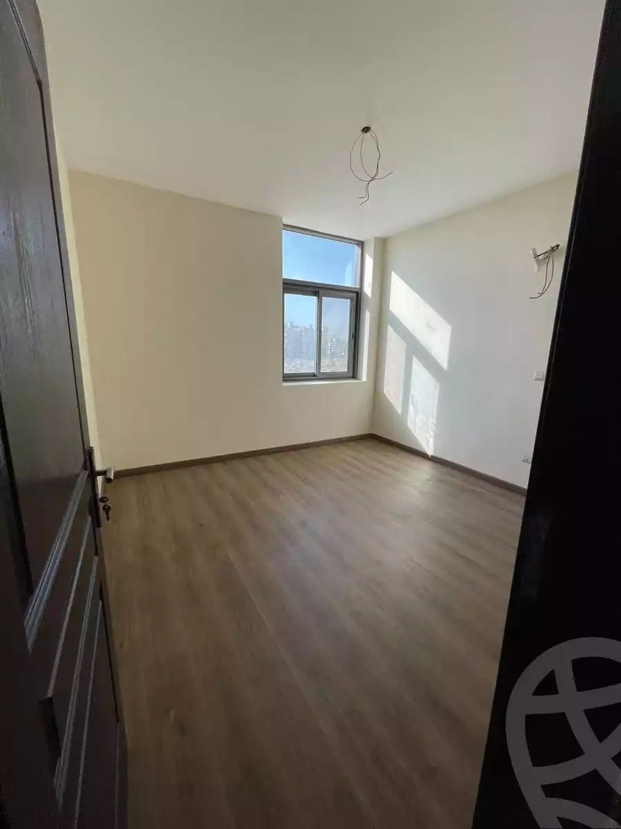 https://aqarmap.com.eg/en/listing/5556642-for-rent-cairo-new-cairo-compounds-el-deyar-mokhabarat