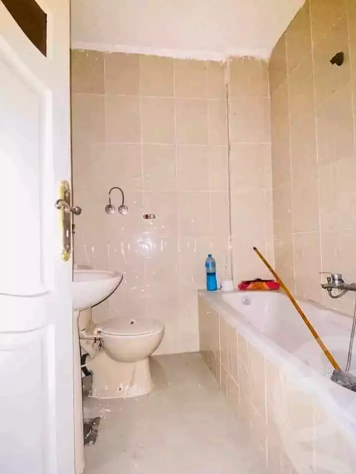 https://aqarmap.com.eg/ar/listing/5557468-for-sale-alexandria-l-jmy-lbytsh-al-samalehy-2-st