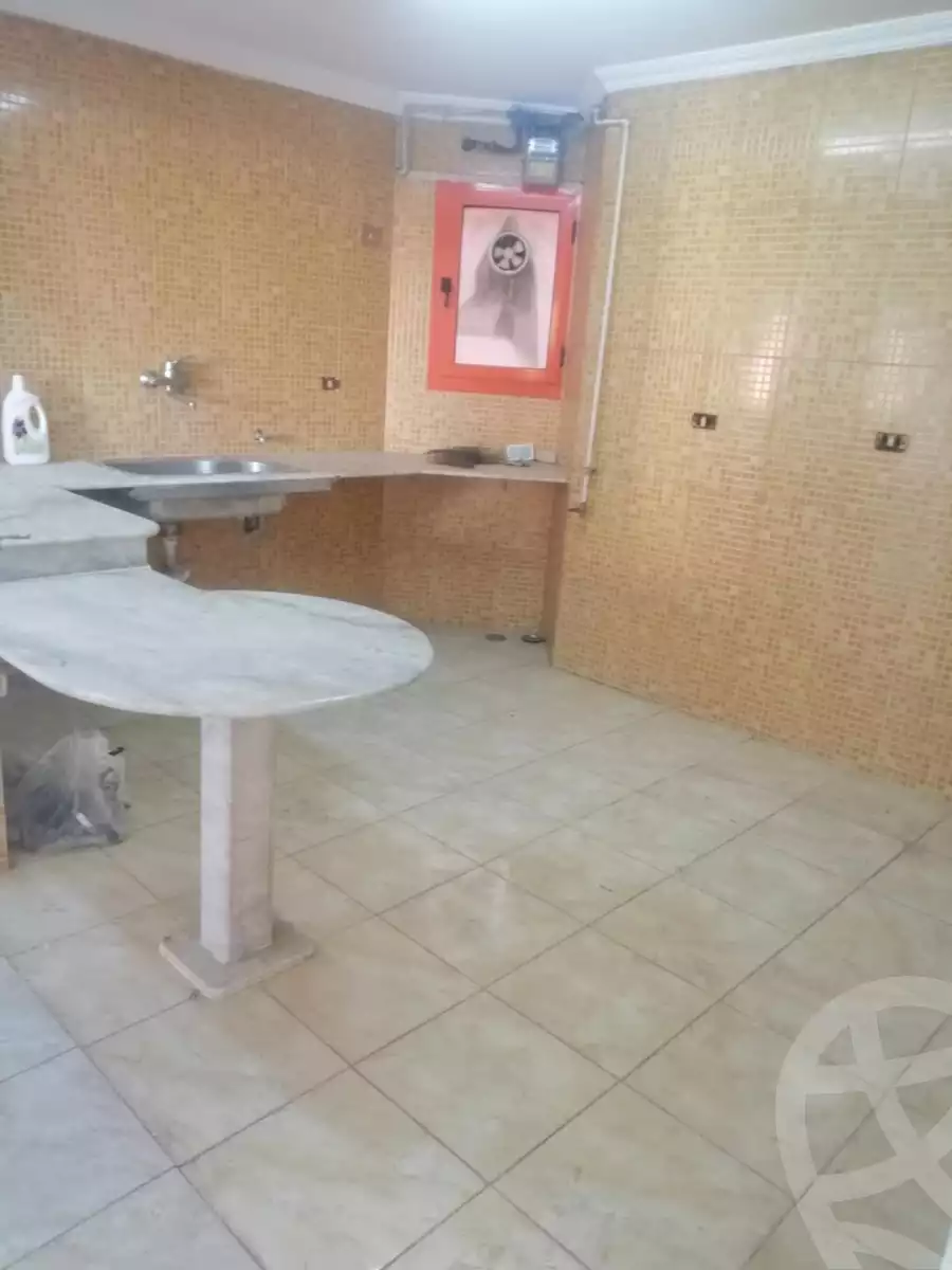 https://aqarmap.com.eg/ar/listing/5558946-for-rent-cairo-6th-of-october-el-ahyaa-neighborhood-4th-neighborhood-5