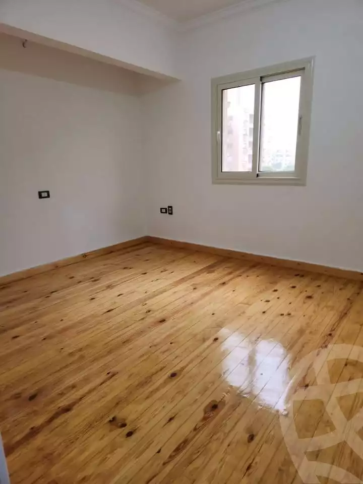 https://aqarmap.com.eg/en/listing/5561525-for-rent-cairo-mokattam-lhdb-l-ly-street-83