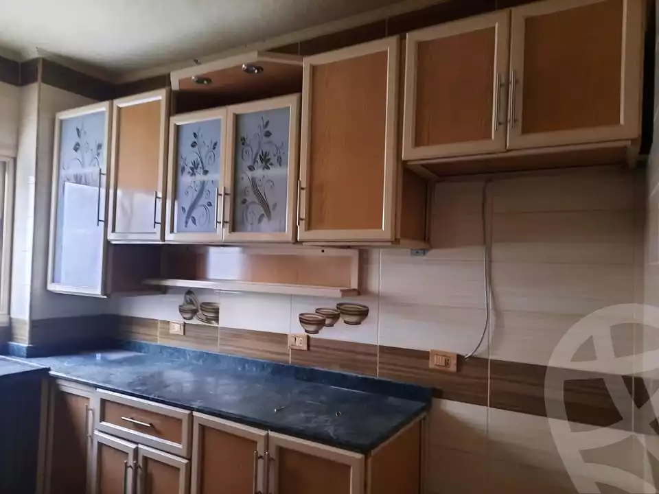 https://aqarmap.com.eg/ar/listing/5562140-for-sale-cairo-mokattam-lhdb-l-ly-shareaa-9