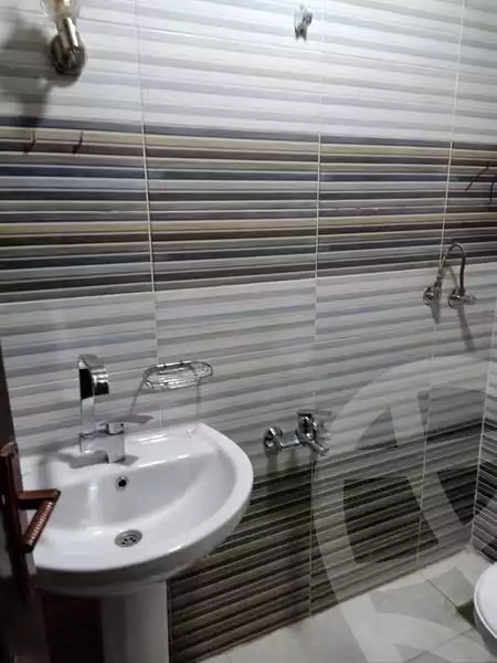 https://aqarmap.com.eg/en/listing/5562345-for-rent-cairo-helwan-kwrnysh-hlwn