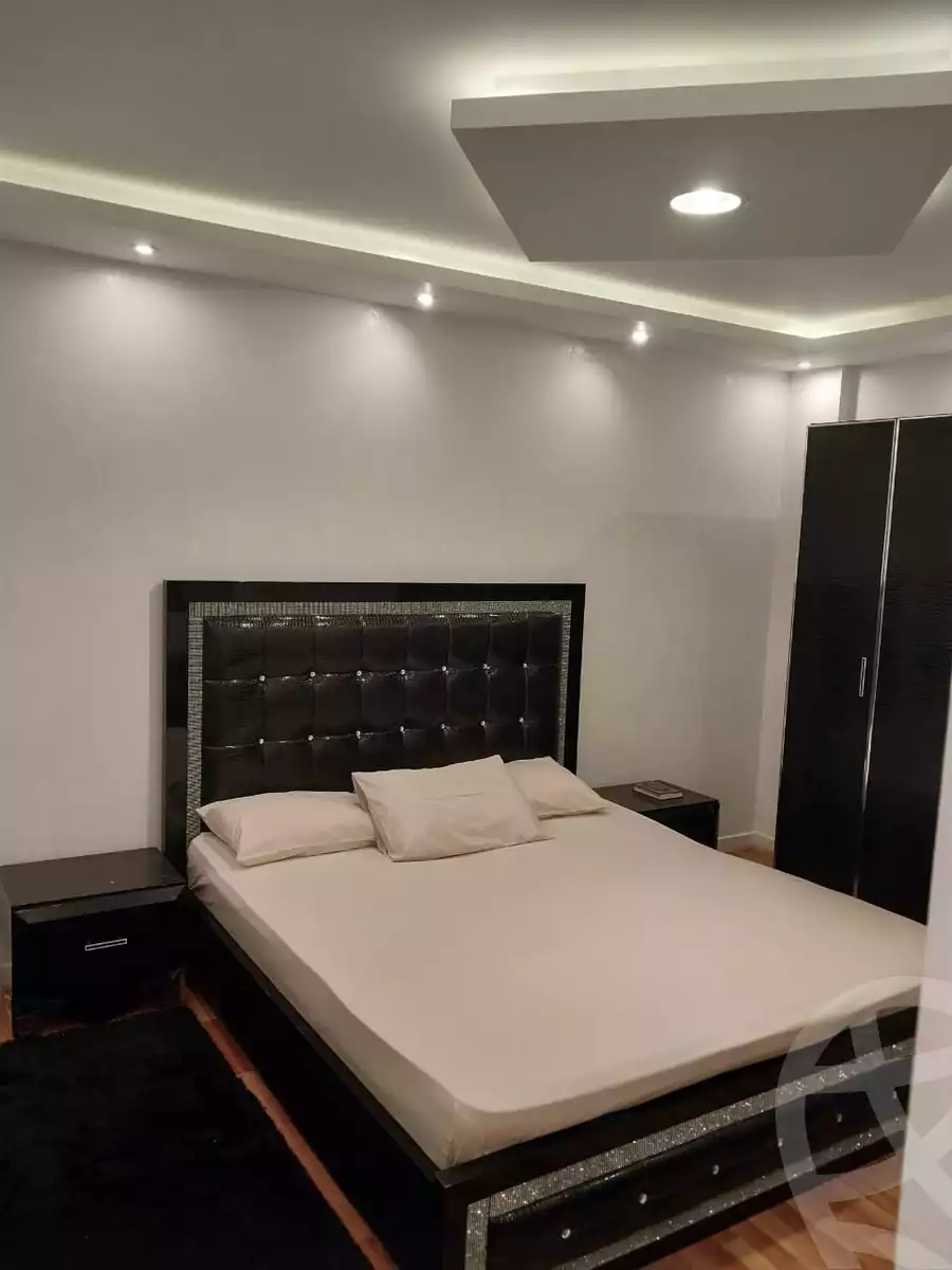 https://aqarmap.com.eg/en/listing/5564903-for-rent-cairo-new-cairo-lrhb-city-phase-1-ahmed-rami-st