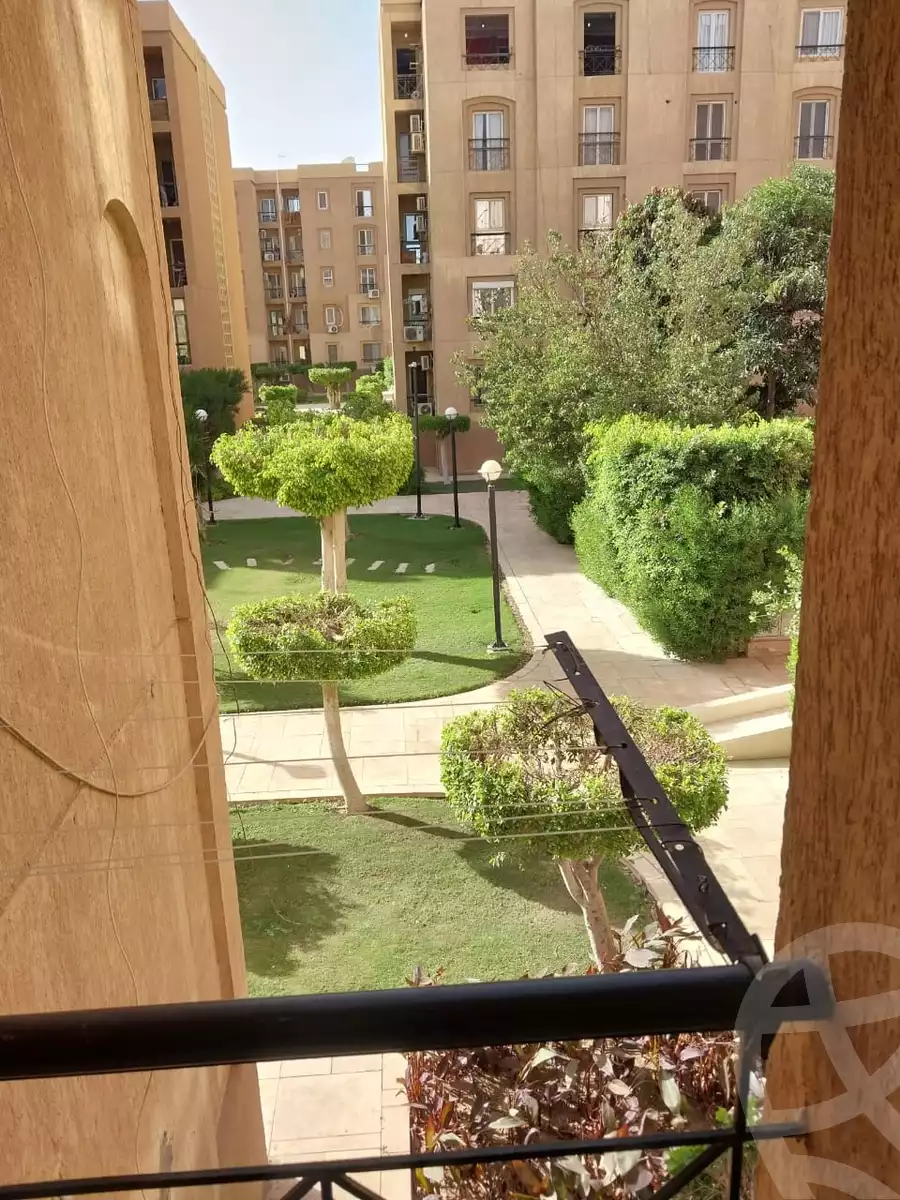 https://aqarmap.com.eg/en/listing/5564903-for-rent-cairo-new-cairo-lrhb-city-phase-1-ahmed-rami-st