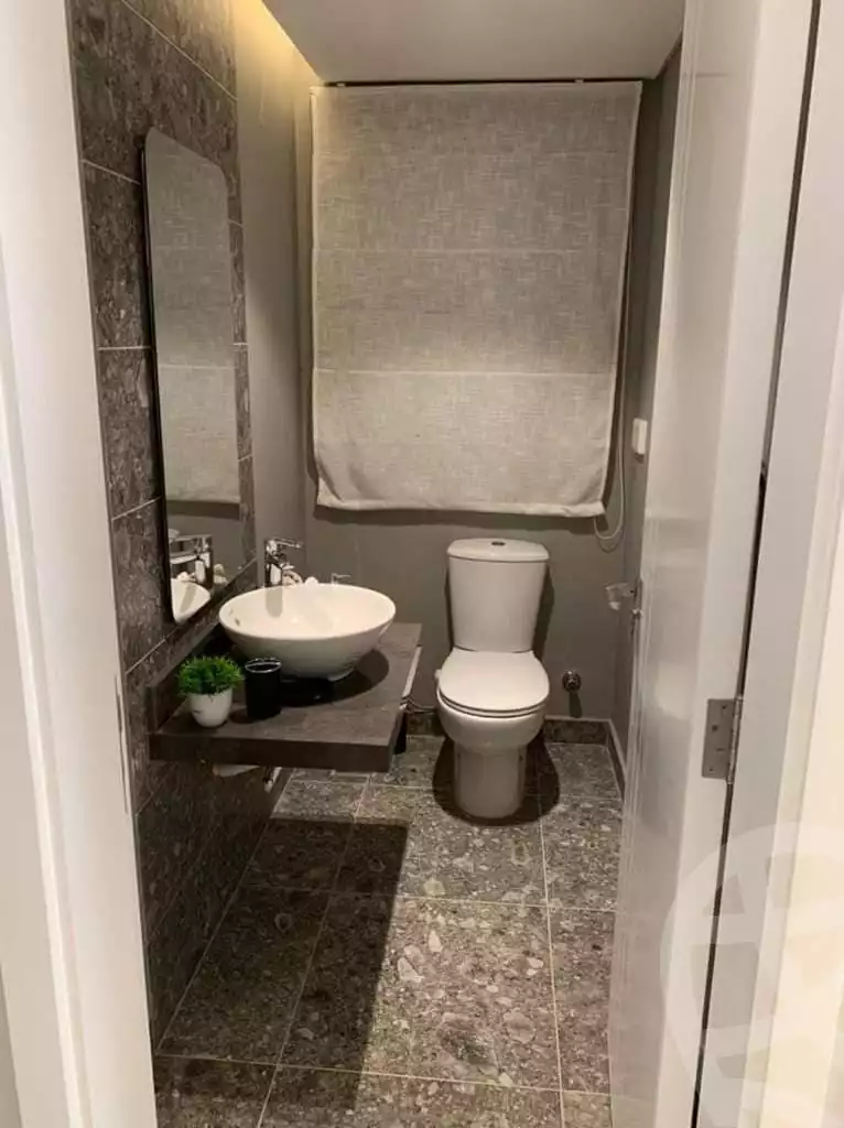 https://aqarmap.com.eg/en/listing/5567538-for-sale-cairo-el-sheikh-zayed-city-compounds-kmbwnd-fyldj-wyst-dr-llttwyr