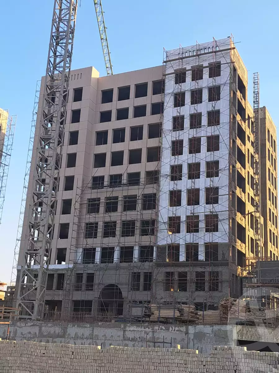 https://aqarmap.com.eg/ar/listing/6197838-for-sale-cairo-el-sheikh-zayed-city-compounds-mwl-205-rkn-blm