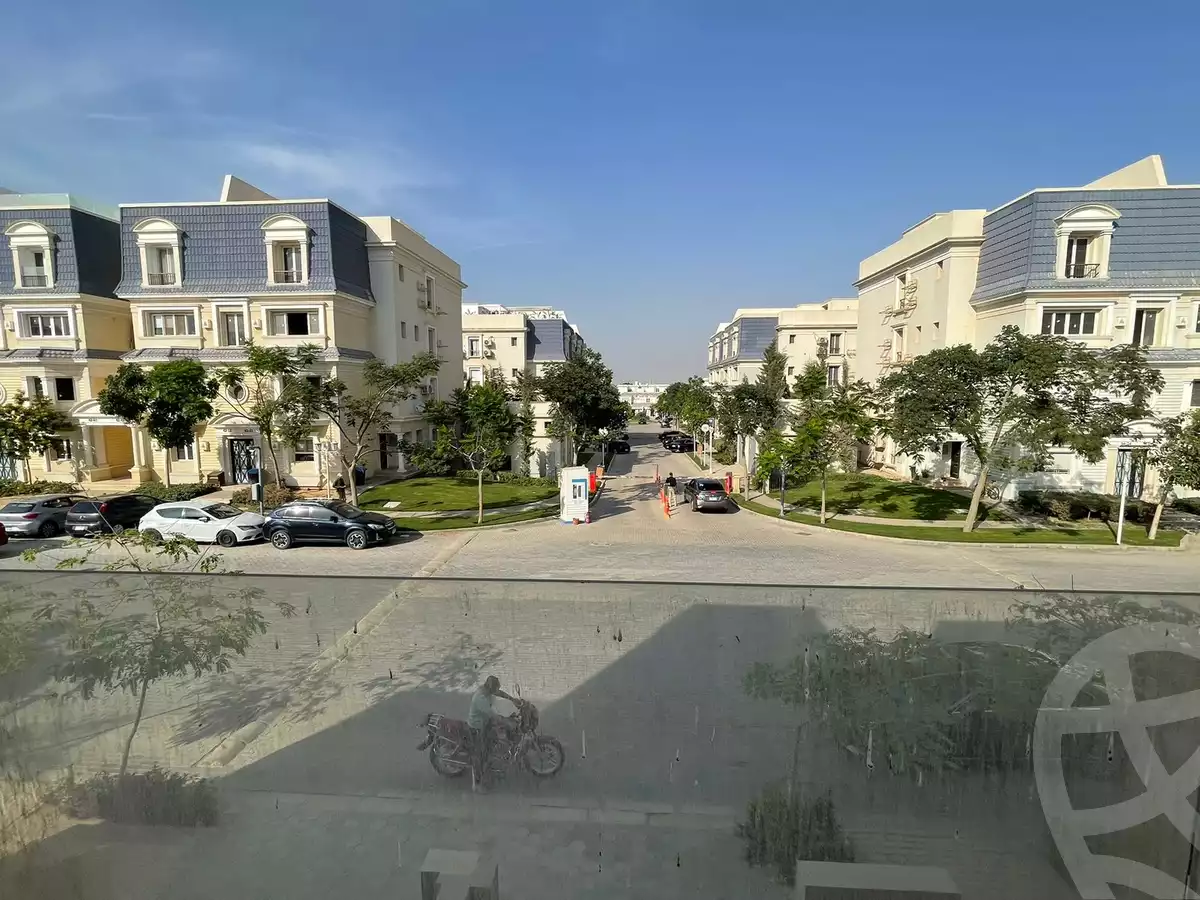 https://aqarmap.com.eg/ar/listing/5570405-for-sale-cairo-6th-of-october-compounds-rayos