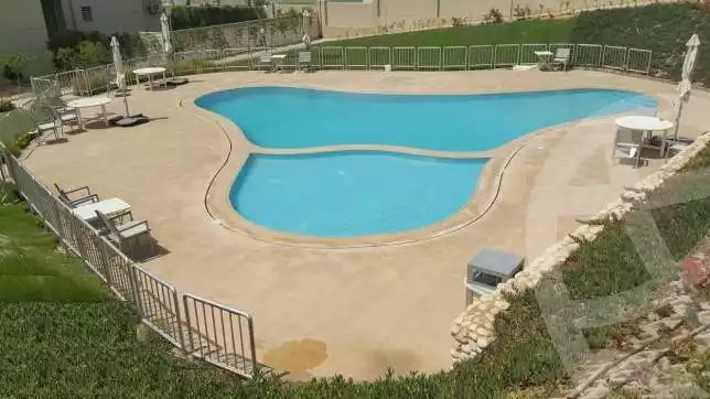 https://aqarmap.com.eg/en/listing/5574524-for-sale-cairo-el-sheikh-zayed-city-compounds-dh-drys