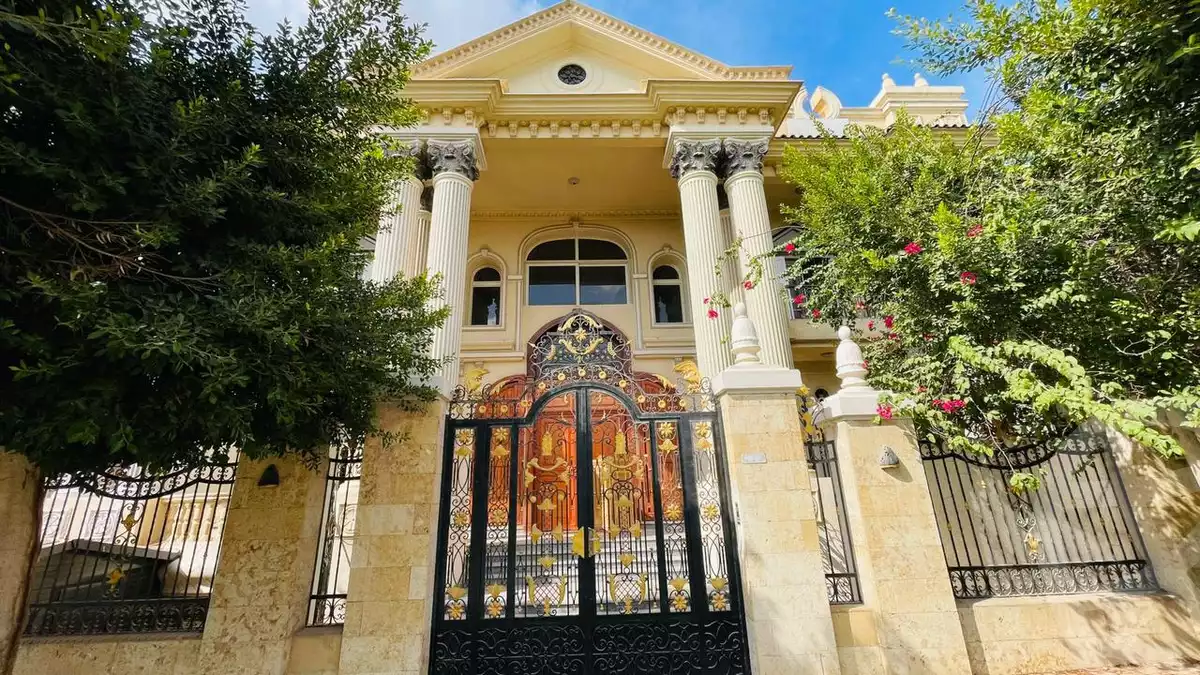 https://aqarmap.com.eg/en/listing/5576971-for-sale-cairo-new-cairo-gharb-el-golf-alaa-elsaadany-st