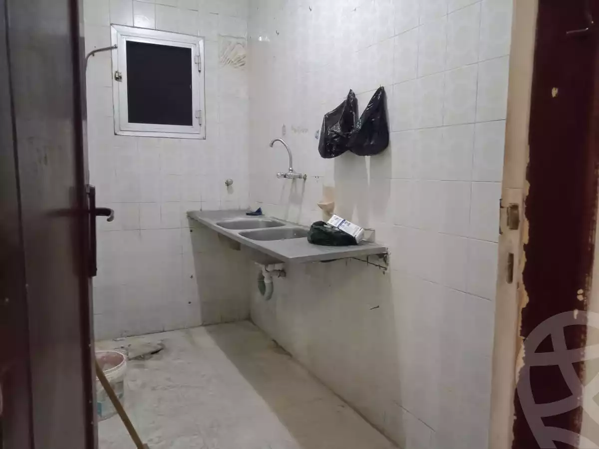 https://aqarmap.com.eg/en/listing/5581580-for-rent-alexandria-l-jmy-lbytsh-al-aeda-al-kadema-st