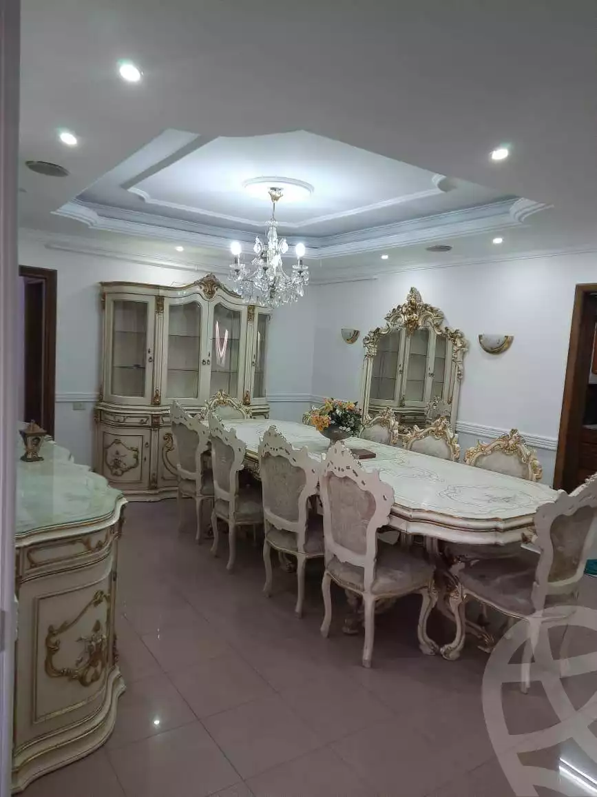 https://aqarmap.com.eg/en/listing/5581932-for-sale-cairo-shoubra-corniche-el-nile-st