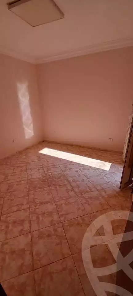 https://aqarmap.com.eg/en/listing/5583422-for-rent-cairo-mokattam-lhdb-l-ly