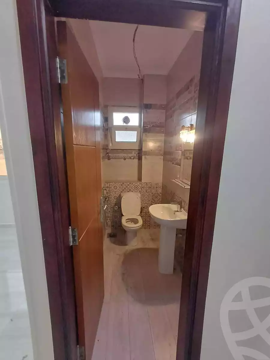 https://aqarmap.com.eg/en/listing/5583454-for-rent-cairo-mokattam-lhdb-l-ly